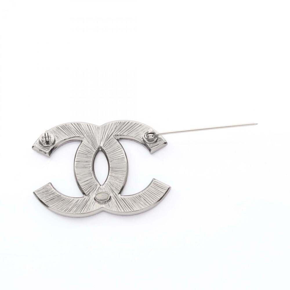 CHANEL Authentic Black Logo Brooch - Picture 2 of 5